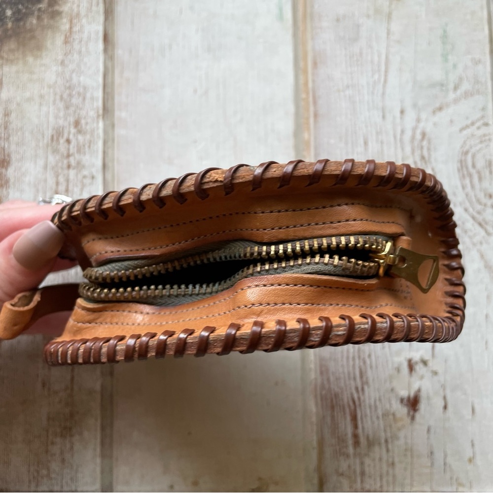 Vintage Handmade Tooled Leather Zip Bag - Picture 7 of 11